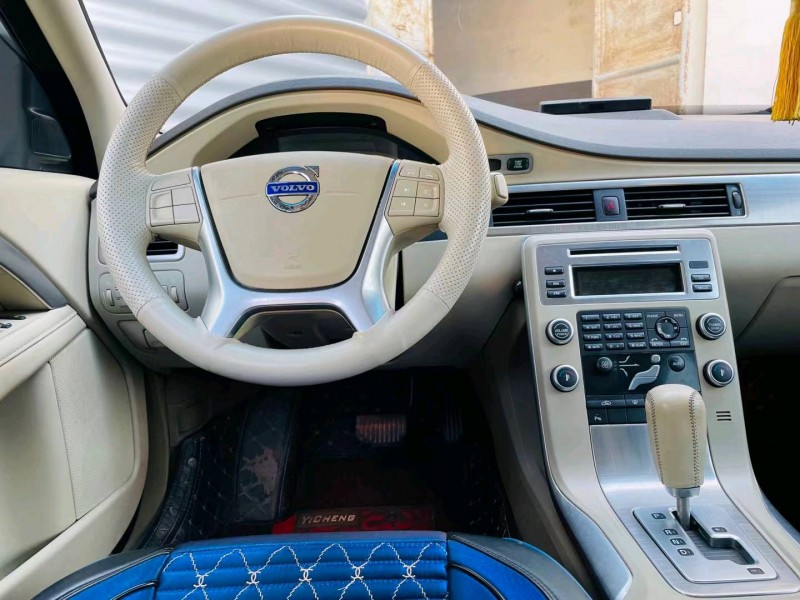 徐州11年沃尔沃S80L6