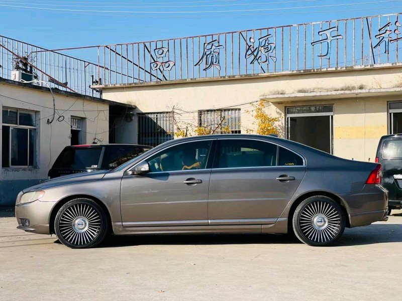 徐州11年沃尔沃S80L7