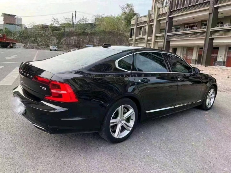 重庆19年沃尔沃S904