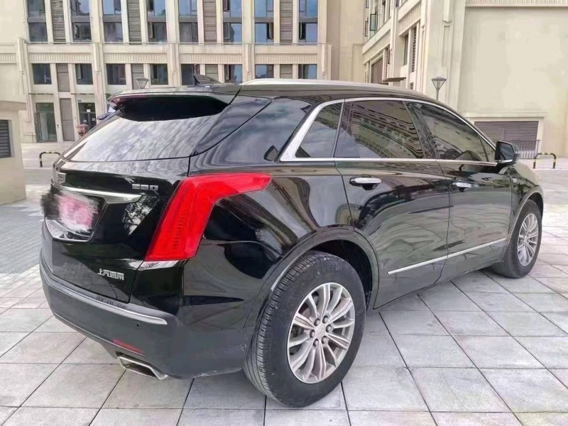 重庆18年凯迪拉克XT52
