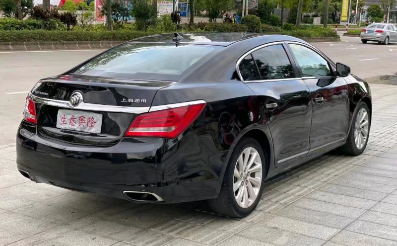 北京15年别克君越1