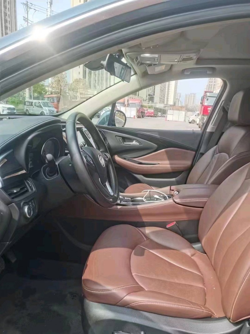 重庆21年别克昂科威6