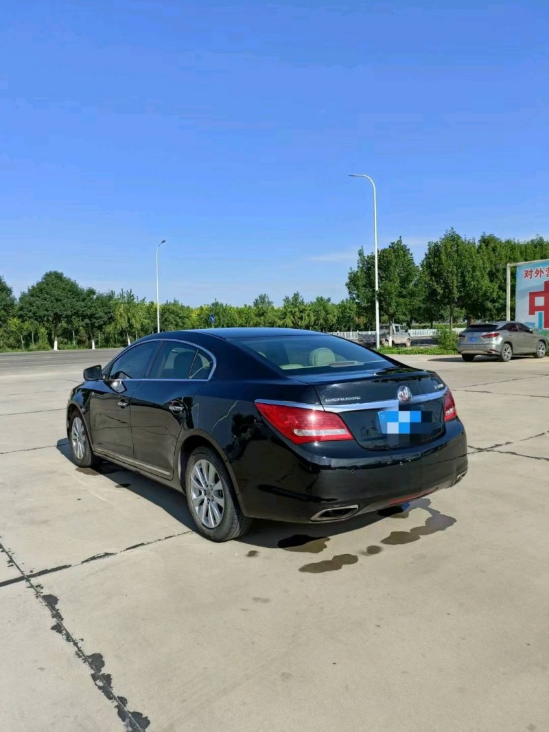 石家庄15年别克君越4