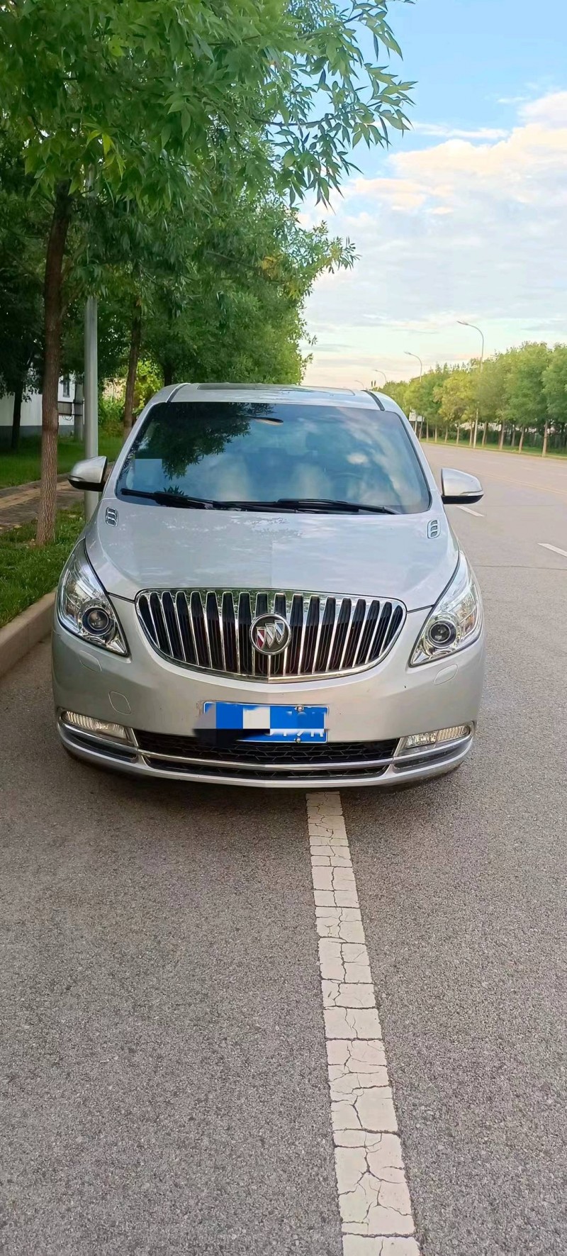 石家庄12年别克GL87