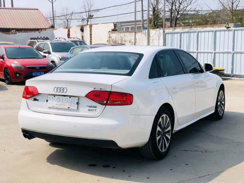 徐州11年奥迪A4L8