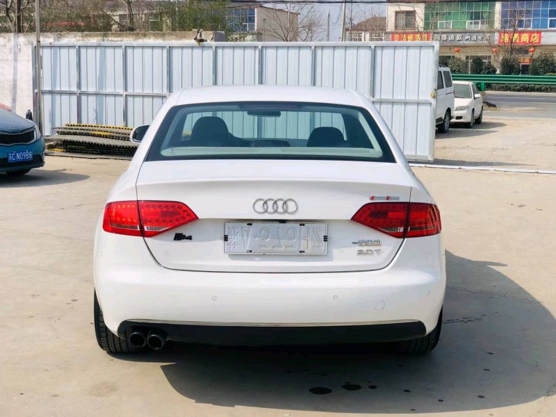 徐州11年奥迪A4L9