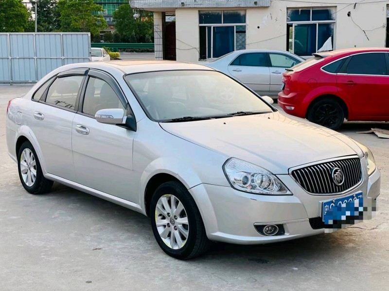 徐州11年别克凯越3