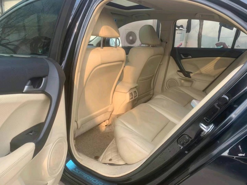 济宁13年本田思铂睿5