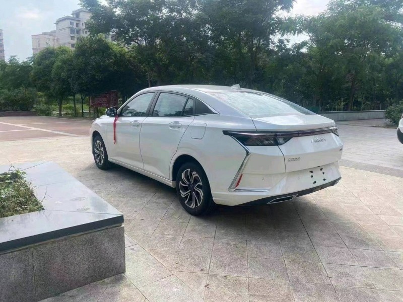 济宁21年东风奕炫7