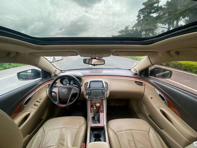 广州11年别克君越7