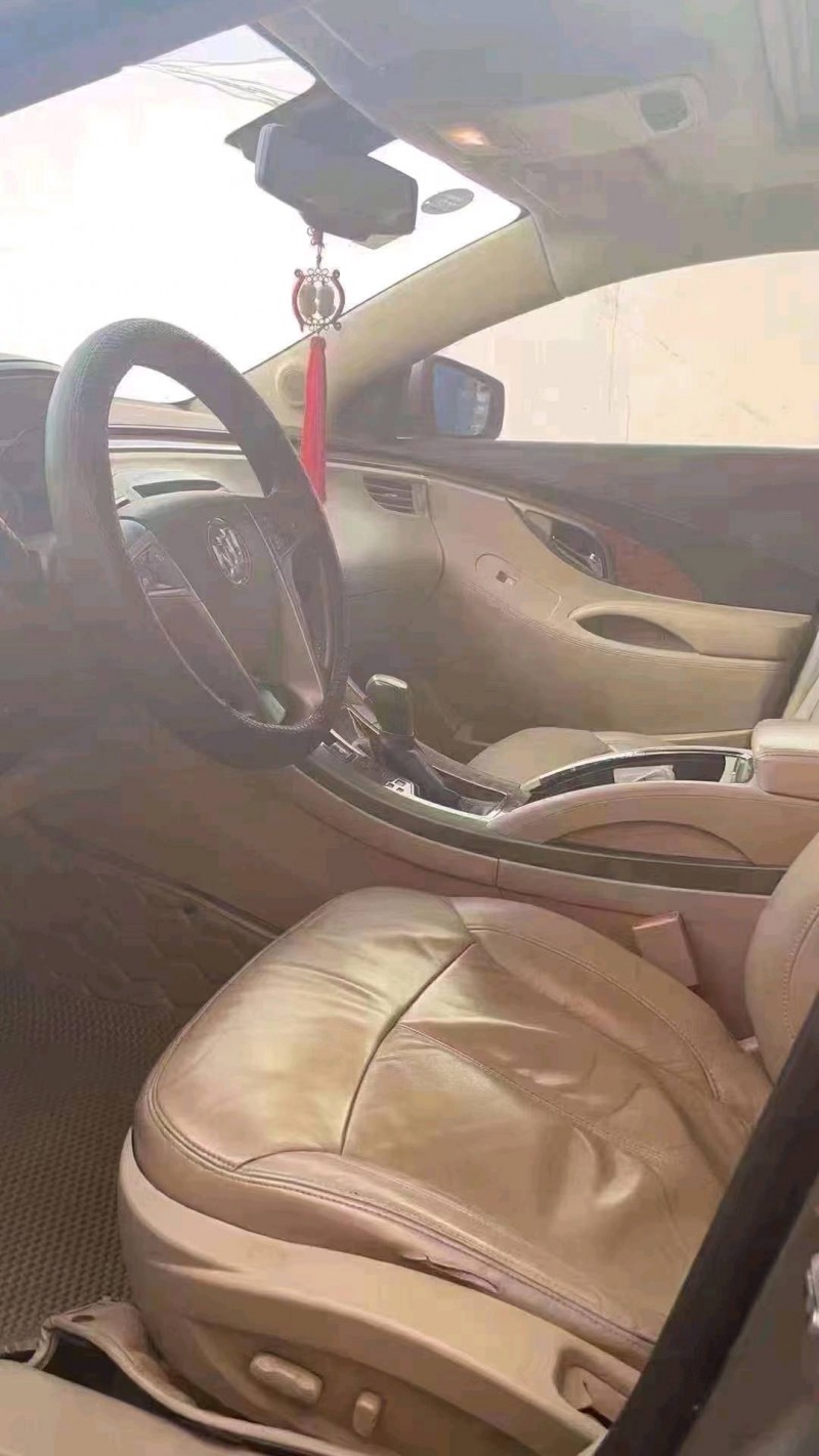 北京12年别克君越6