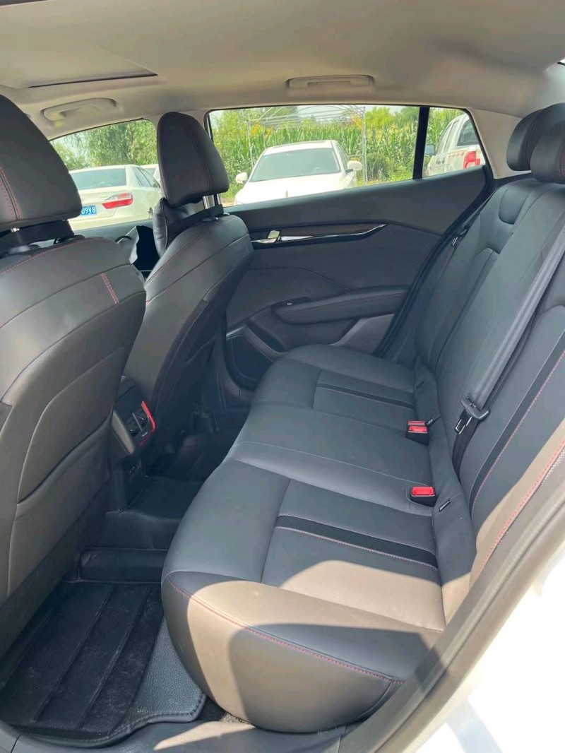 保定21年东风奕炫5