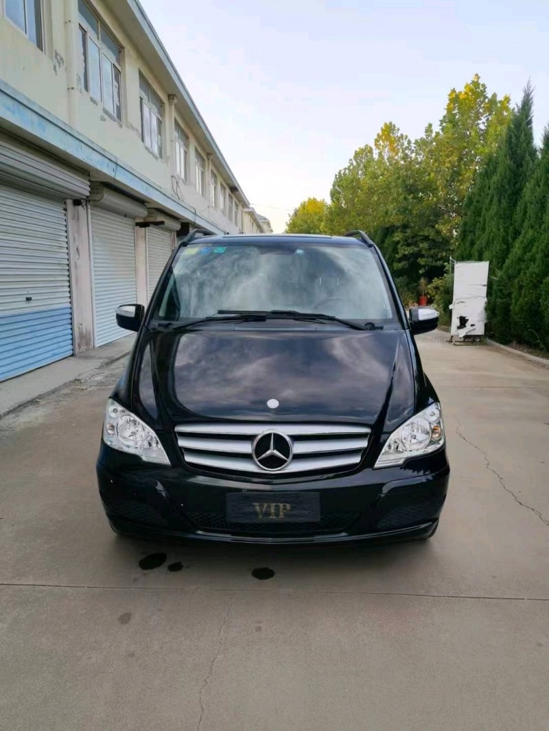 枣庄15年奔驰唯雅诺1