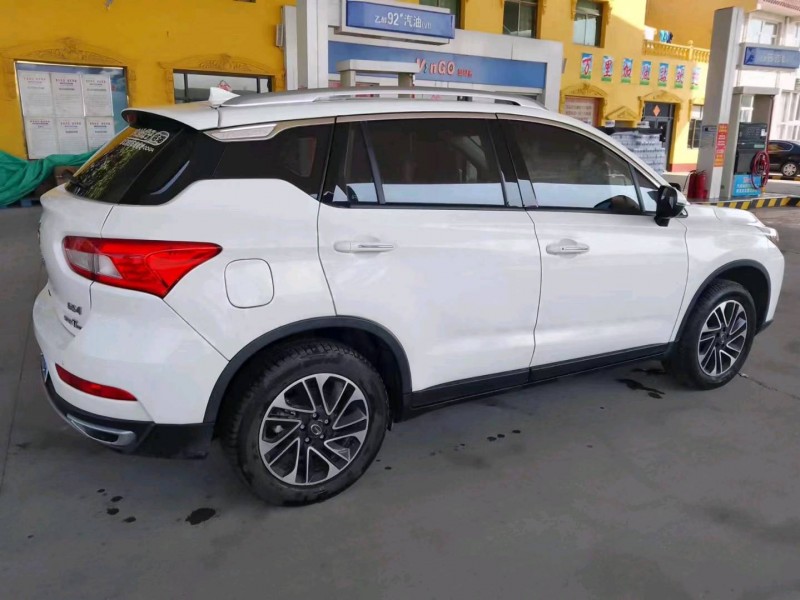 保定17年传祺GS44