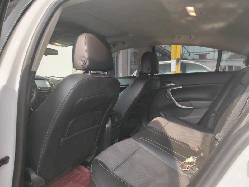 保定16年别克君威5