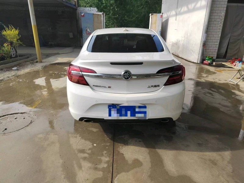 保定16年别克君威8