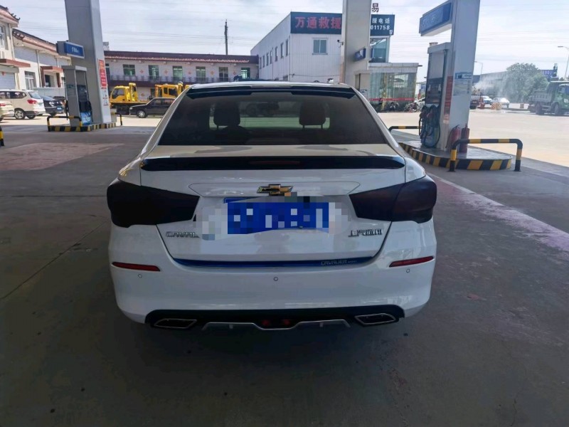 保定18年雪佛兰科沃兹8