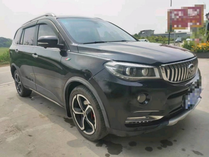 成都18年SWM斯威汽车X74