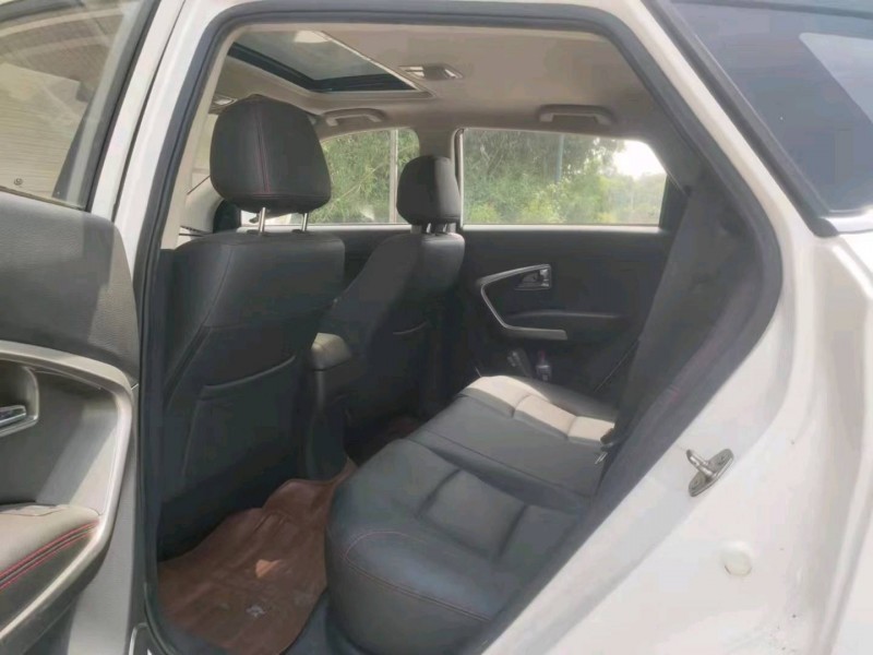 成都18年现代圣达菲5