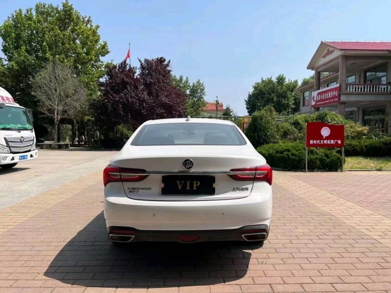 青岛21年别克威朗6