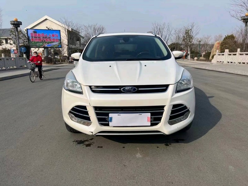 徐州16年福特翼虎1