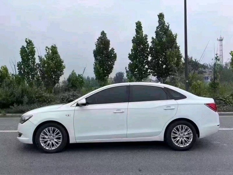 北京15年别克英朗5