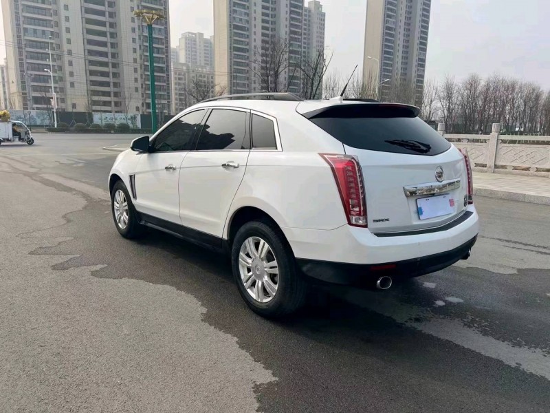 徐州17年凯迪拉克SRX6