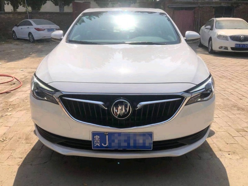 保定18年别克英朗1