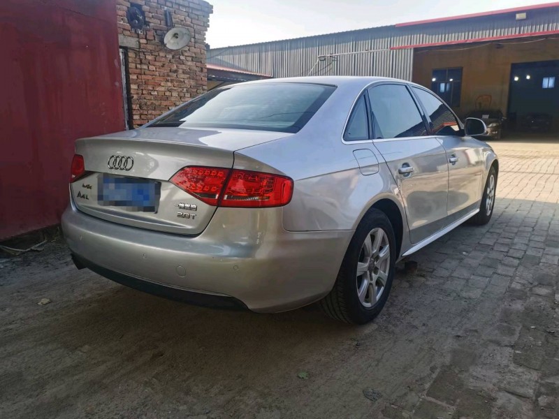 保定11年奥迪A4L7