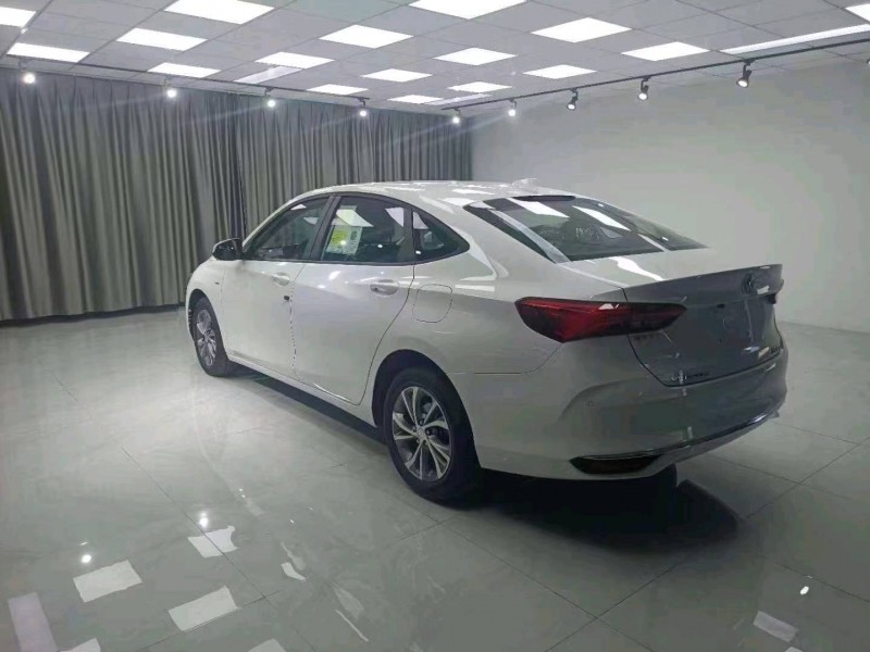 潍坊22年别克威朗7