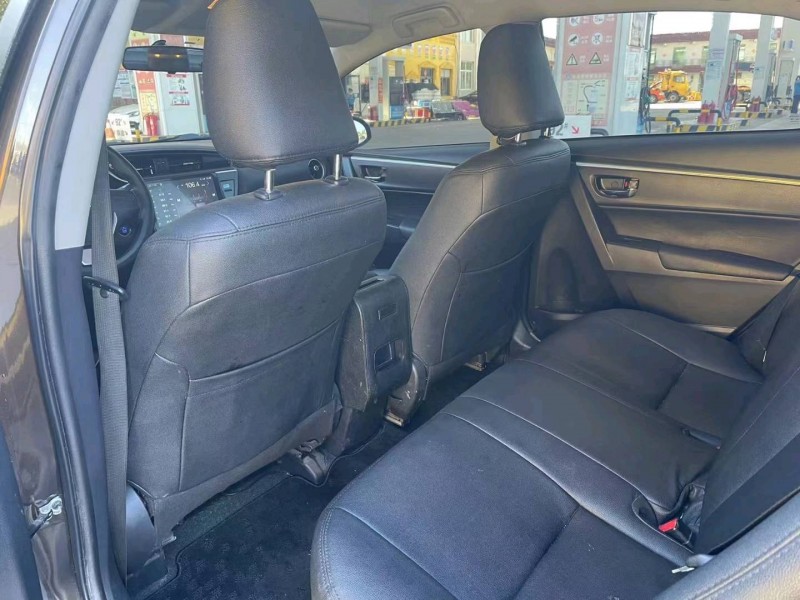 保定18年丰田卡罗拉8