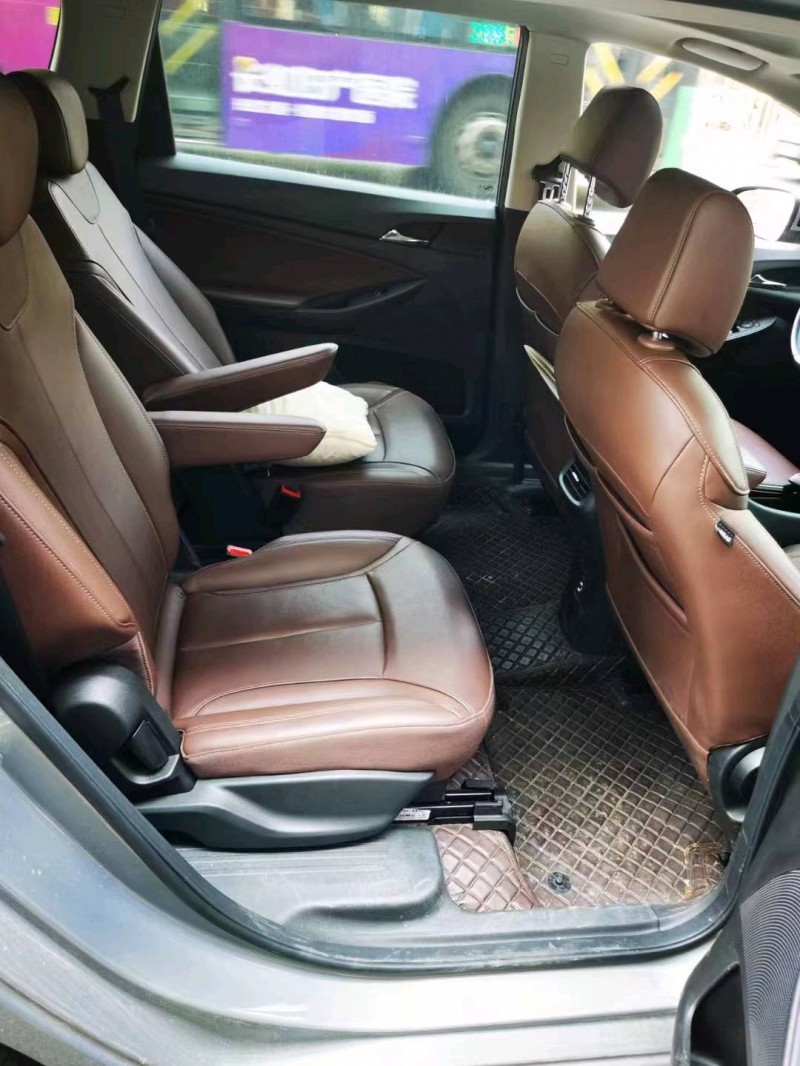 宜春19年别克GL66