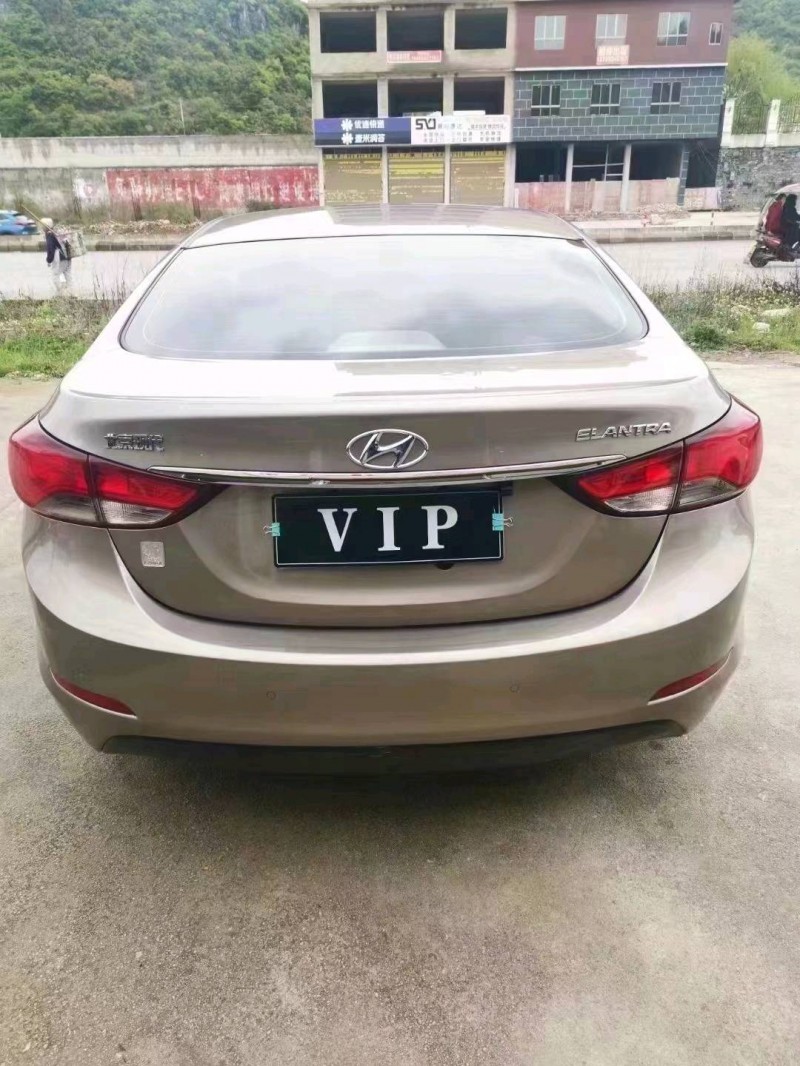 安顺16年现代朗动2