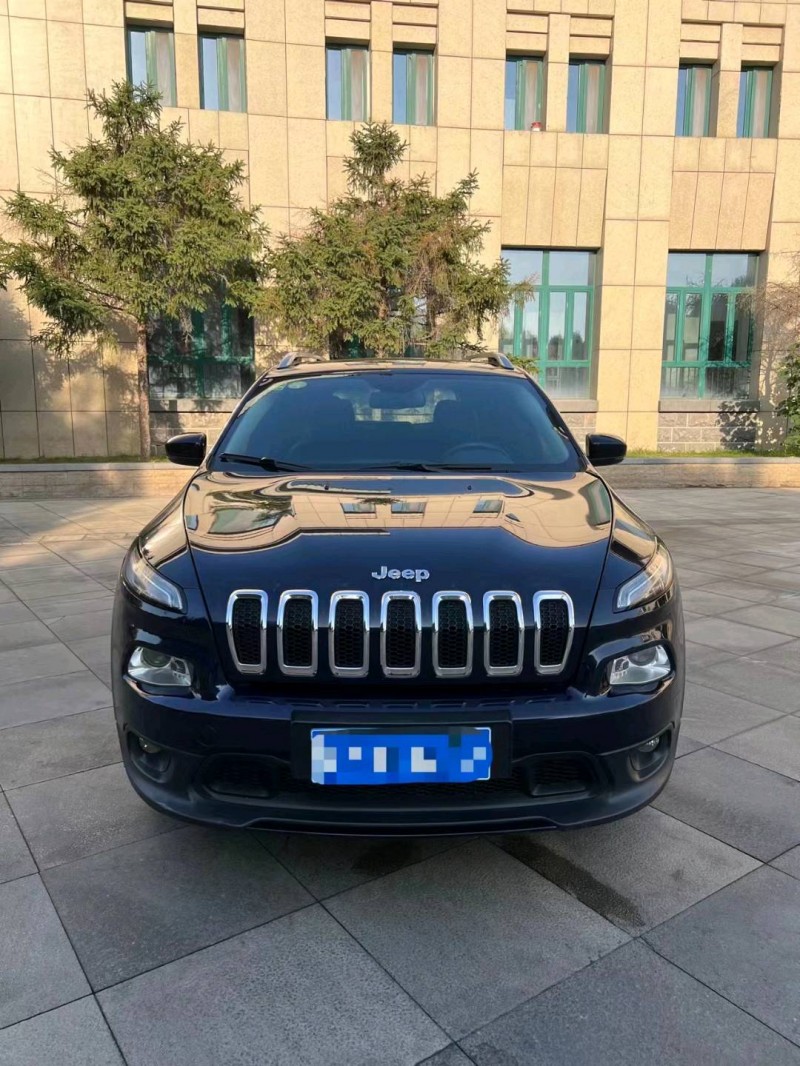 棗莊16年Jeep自由光1