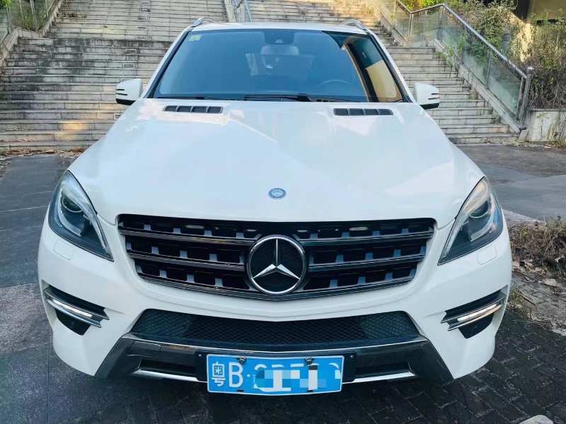 深圳13年奔驰ML9