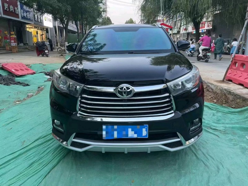 保定16年丰田汉兰达5