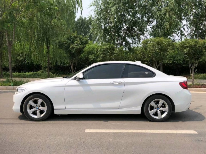 北京16年宝马2系4