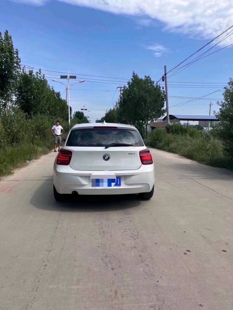 济宁15年宝马1系5