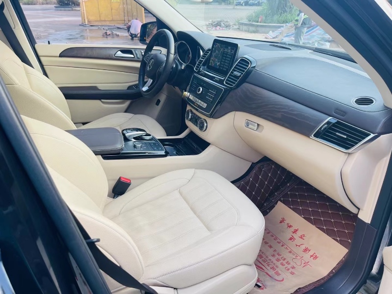 深圳17年奔驰GLE1