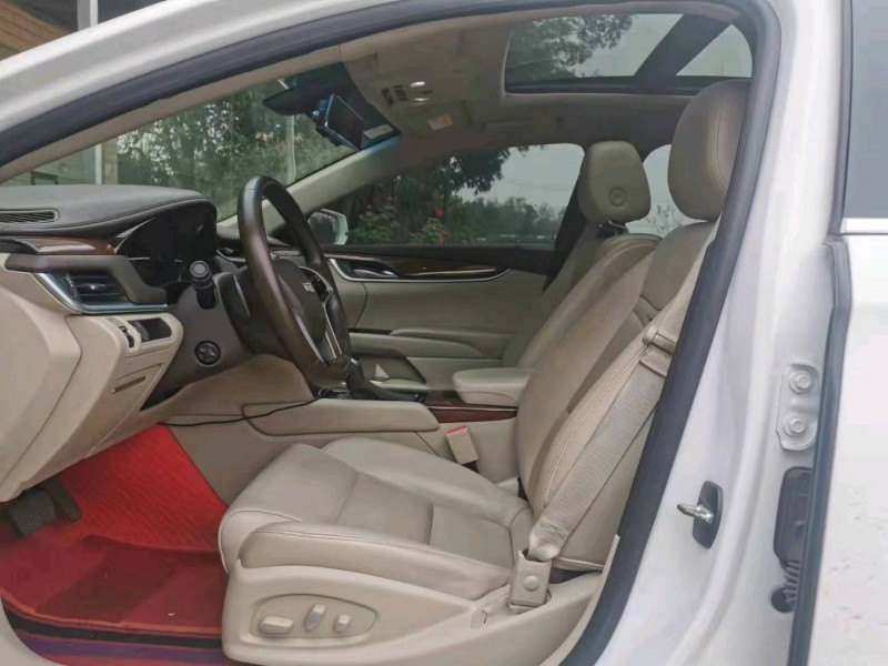 成都17年凯迪拉克XTS4