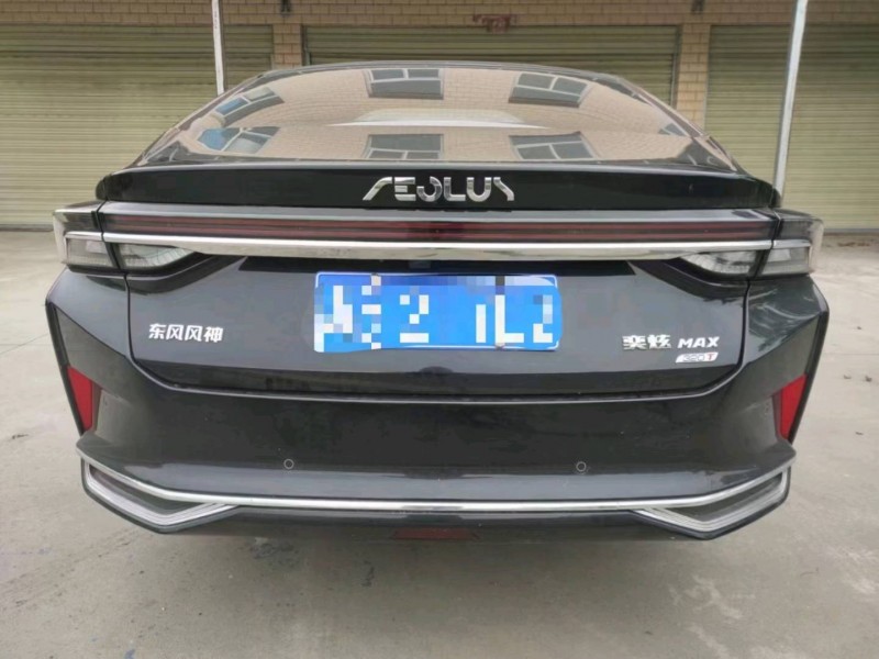 成都22年东风奕炫7