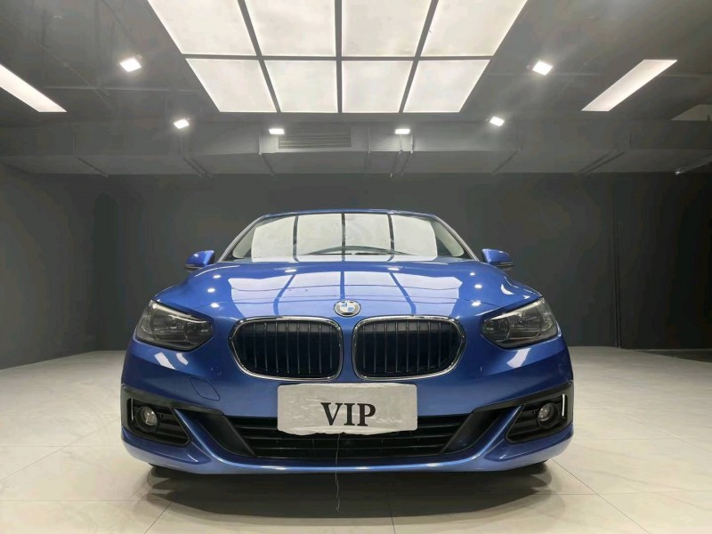 成都18年宝马1系1