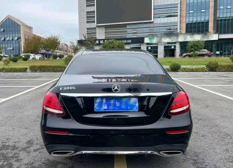 北京19年奔驰E2