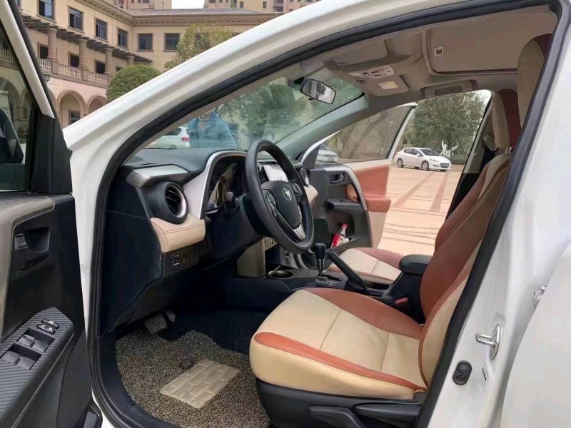 宜春16年丰田RAV4荣放4