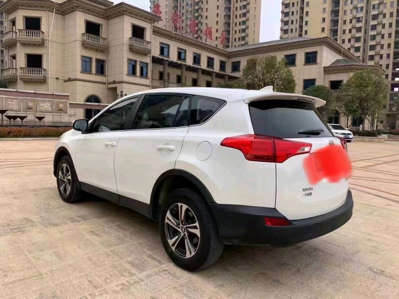 宜春16年丰田RAV4荣放8