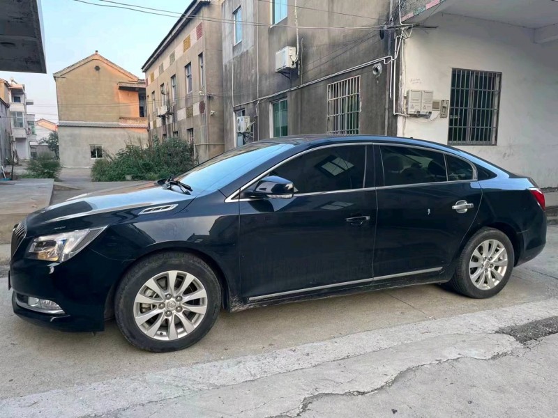 徐州16年别克君越8