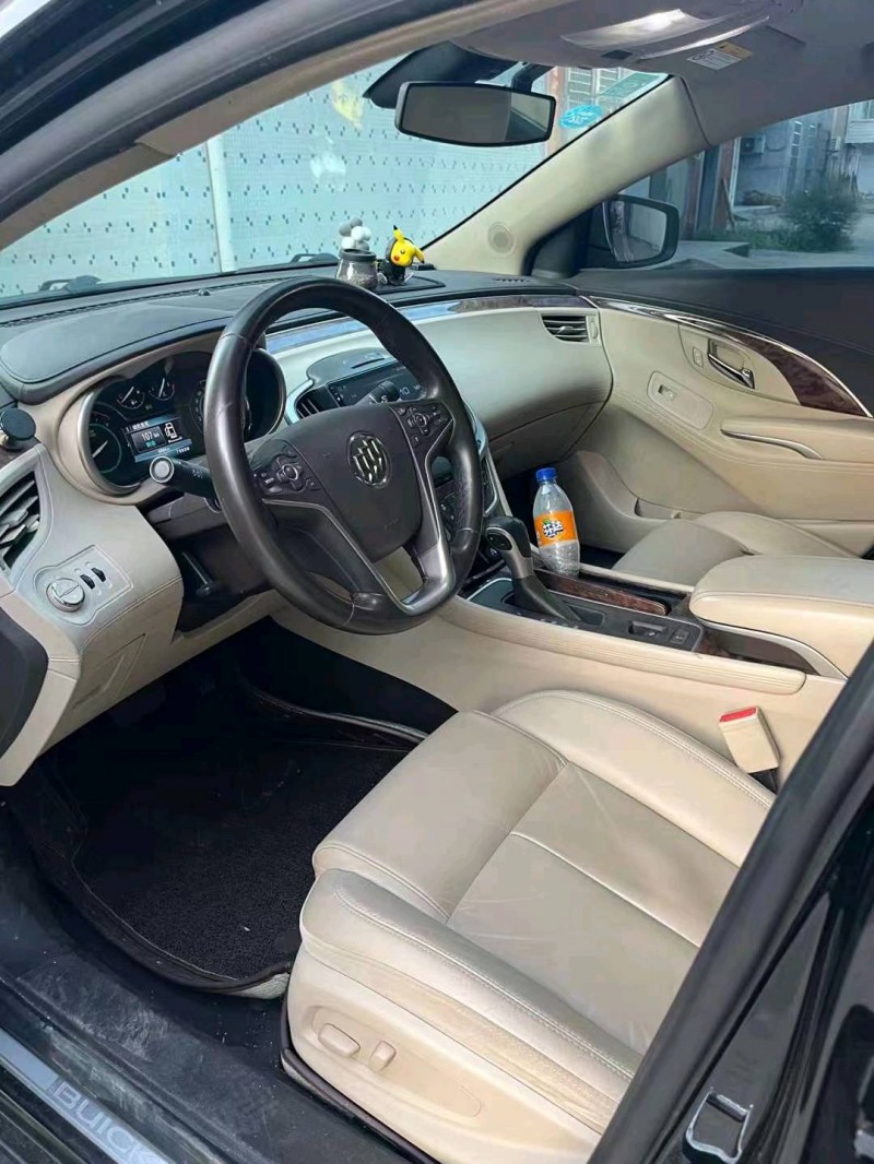 徐州16年别克君越6