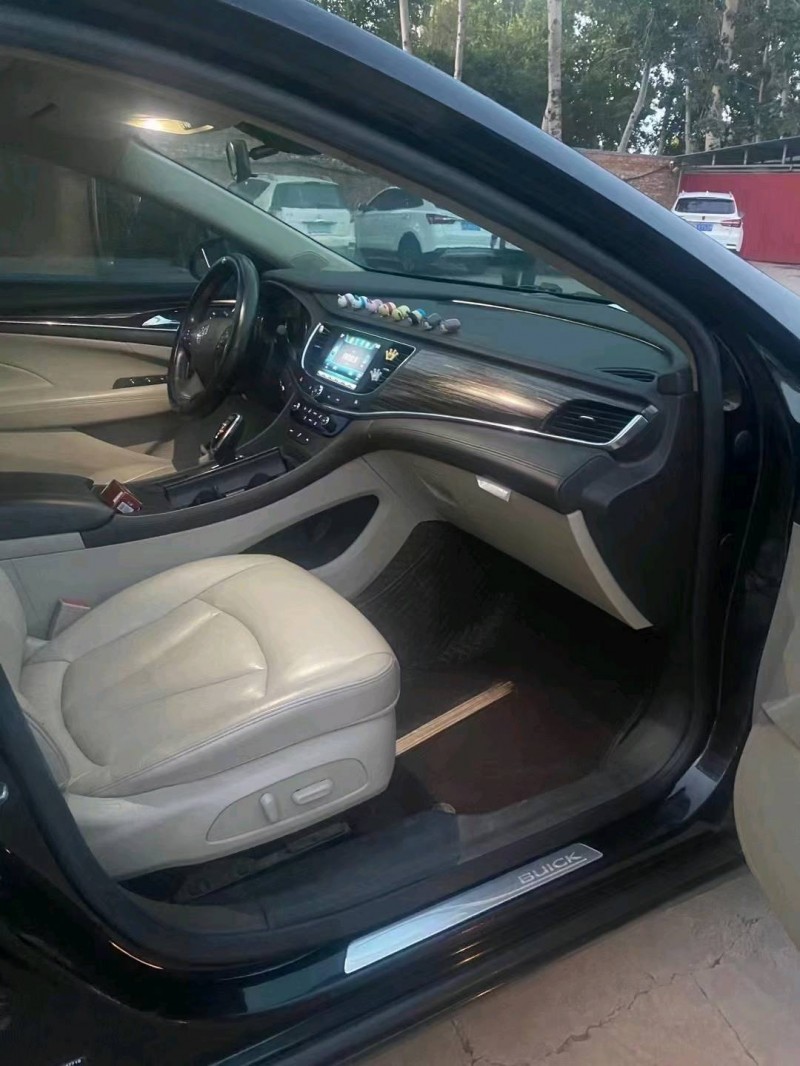 石家庄16年别克君越5