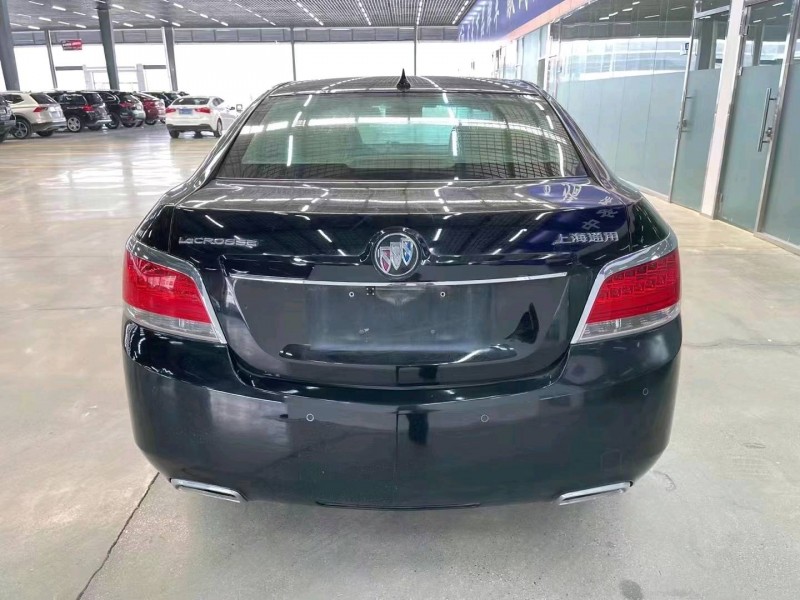 济宁13年别克君越1