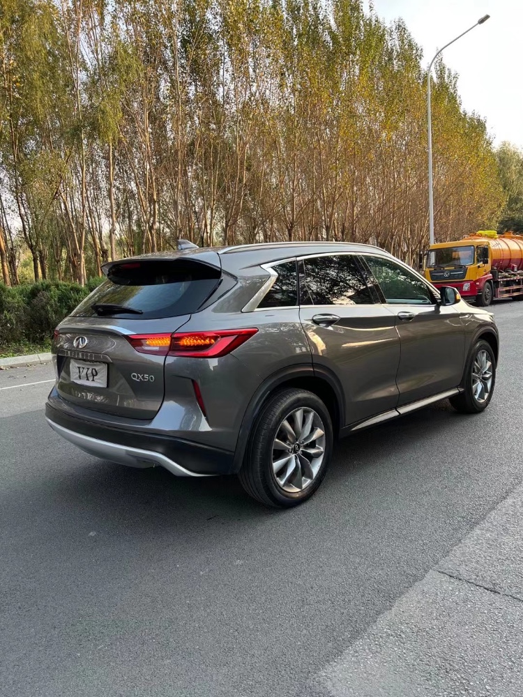 沈陽20年英菲尼迪QX509